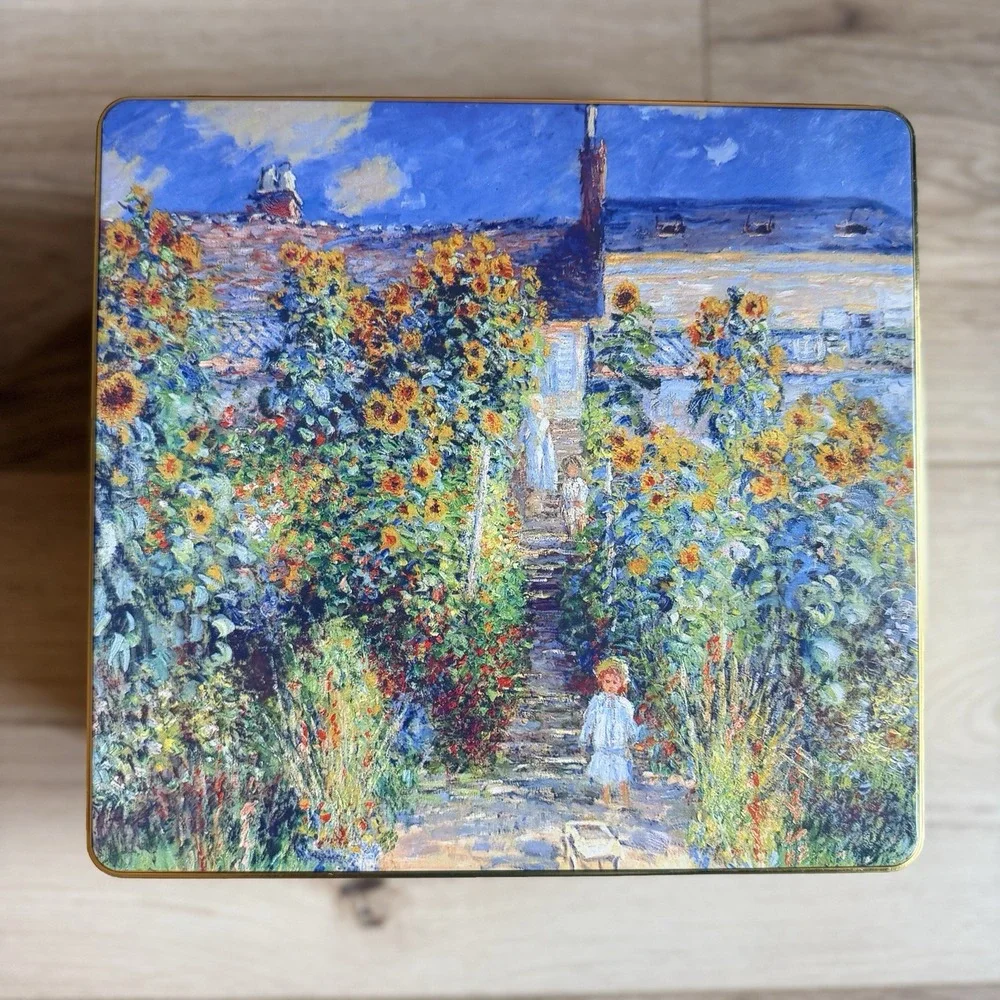 Monet gold Decorative Tin with‎ Lid - Artists garden